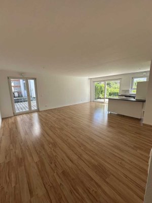 Moderne 2-Zimmer-Wohnung mit Terrasse & Gartenanteil in zentraler Lage von Schönaich