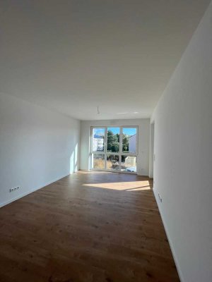 --RESERVIERT-- Modernes Seniorengerechtes Wohnen am Stadtpark, 2-Zimmer Wohnung mit Balkon - Erstbez