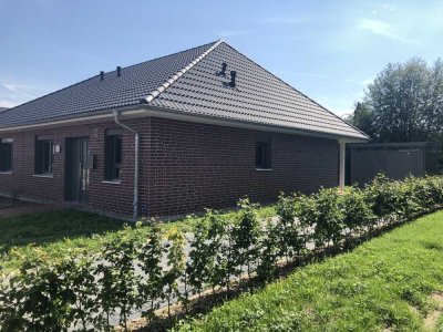 Großzügiger Vorzeigebungalow für Mieter ab 60 in Halstenbek!