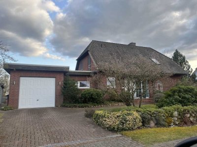 Einfamilienhaus mit gepflegtem Garten in unverbauter Südlage