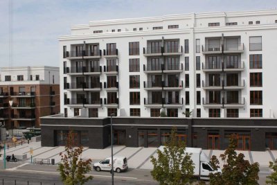 Direkt am Europagarten: Schöne & moderne 2-Zimmer-WHG mit großem Südbalkon im Europaviertel