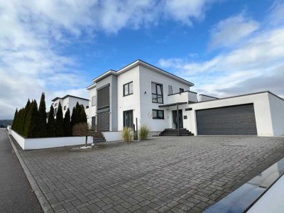 Modernes Einfamilienhaus/Massivhaus mit großem Garten und weitem Ausblick