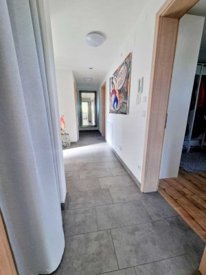 Großzügige Maisonette-Wohnung mit Blick ins Grüne und Raum fürs Homeoffice