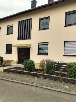 Gemütliche Gartenwohnung mit sonniger Terrasse und sehr gutem Schnitt in schöner Lage von Nierstein!