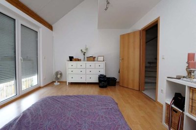 Wohntraum in Bruchmühlbach: 
Sehr gepflegte, großzügige Doppelhaushälfte für die große und kleine F