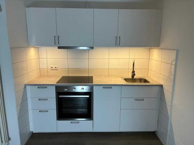 2-Zimmer-Wohnung mit Balkon & neuer Einbauküche