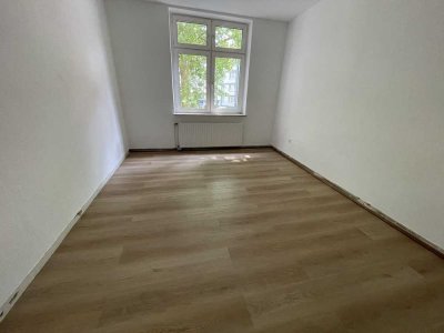 58qm Zwei-Zimmer Appartment inklusive neuer Küche / Wg tauglich