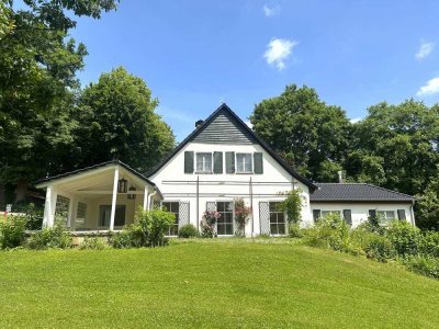 MIETPREIS-SENKUNG: Gehoben Wohnen im sanierten Forsthaus in idyllischer Lage