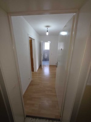 Ansprechende 2,5-Zimmer-Wohnung in Mülheim an der Ruhr auch als WG für 2 Personen möglich
