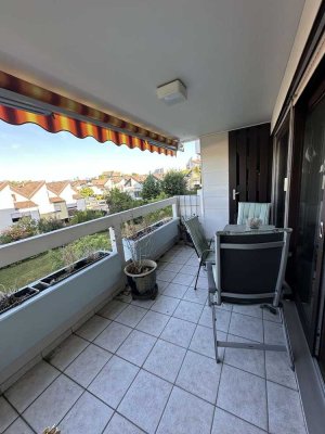 Modernisierte 4,5-Zi.-Whg. mit 2 Balkonen, TG & Aufzug – Böblingen Diezenhalde