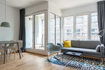 Möbliertes modernes 1-Zimmer-Apartment in Schwabing!