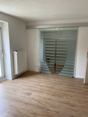 Wohnen mit Charakter: Vier-Zimmer-Wohnung in der Innenstadt von Kaiserslautern