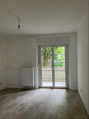 Gemütliche Zwei-Zimmer-Wohnung mit Balkon und Loggia