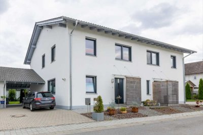 *Neuwertige und moderne Doppelhaushälfte in ruhiger Wohnlage*