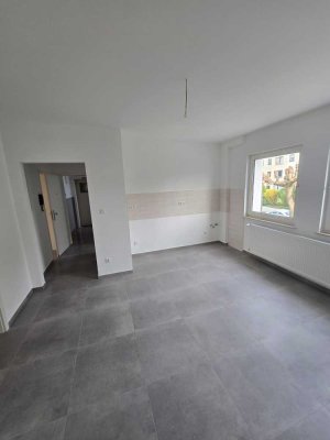 gemütliche 2 Zimmerwohnung mit großer Wohnküche und Balkon