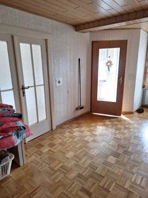 1000 € - 90 m² - 4.0 Zi.