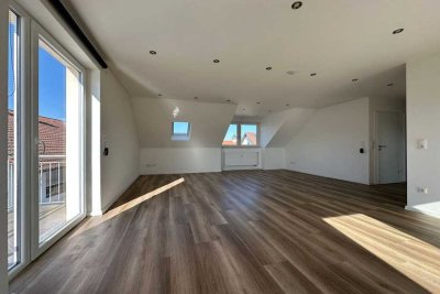 Leerstehende 3,5 Zi. Neubauwohnung mit Balkon, Dachboden, Keller & PKW Stellplatz