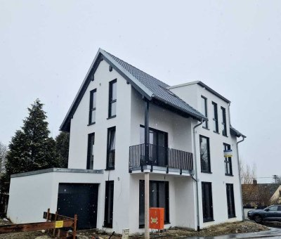 *Neubau* Wohnhaus mit 2 Wohneinheiten mit Fernblick bei Schemmerhofen