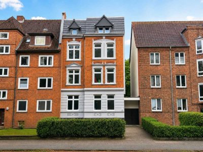 Kernsanierte 3-Zi.-2.OG-Wohnung mit Balkon