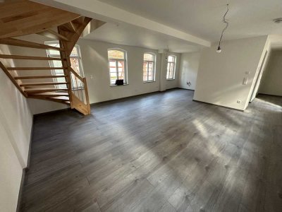 Schwabach (110 m²) – Charmante 2,5-Zi-Maisonette mit Dachterrasse & Stellplatz