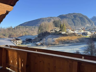 Dachgeschosswohnung mit schöner Aussicht