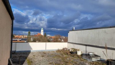 200 qm Dachterrassen-Whg: 1 Zi mit 20 qm in 3er Berufstätigen-WG nähe Schwabing