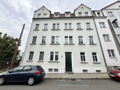 Schöne 2-Zimmer EG Wohnung  mit neuwertiger Einbauküche und Balkon