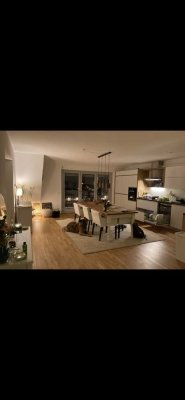 Wunderschöne und moderne 5-Zimmer Maisonette direkt am Park und Stadtmah