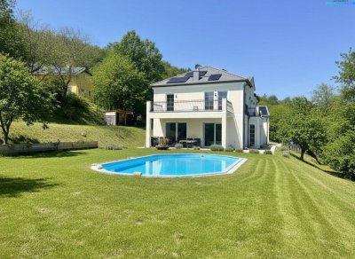 Moderne Villa in Neulengbach: 280m², 6 Zimmer, Garten, Terrassen, Garage, neuwertig!