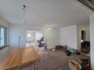 Hochwertige 5- Zimmer Wohnung / auch als 2 er WG geeignet / inkl. 2 Bäder in Biberach