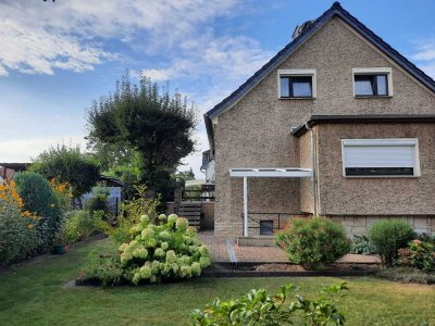 Familienfreundliches Einfamilienhaus mit Gestaltungspotential und Garten