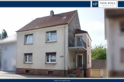 Großzügiges Wohnhaus mit Garten und zwei Garagen in verkehrsgünstiger Lage in Contwig