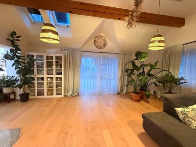 Landhausflair - Wohnen im Grünen mit Stadtnähe