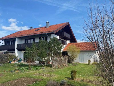 Großzügige 3 ZKB Maisonettewohnung mit Balkon und großem Garten am Ortsrand von Höhenkirchen-Siegert
