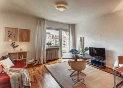1-Zimmer-Wohnung. Voll möbliert. Himmlisch ruhig in München. 1-Room-flat, very quiet