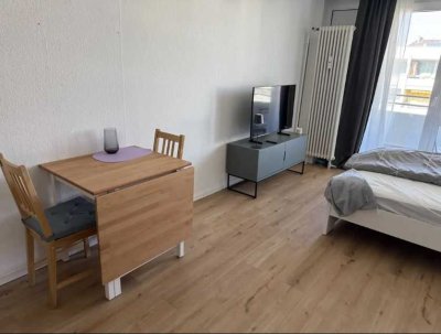 Exklusive 1-Raum-Wohnung mit Balkon und Einbauküche in Neuss