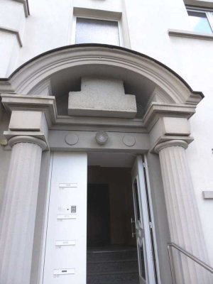 ## WOHNEN MIT STIL! GROSSE ALTBAUWOHNUNG AM WOOG MIT GROSSER SONNENTERRASSE (geplant) UND LOGGIA ##