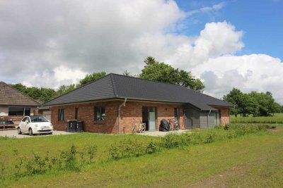 Moderne ebenerdige Doppelhaushälfte in Nordhackstedt