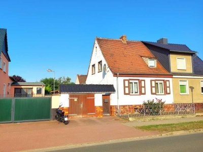Charmante DHH - Viel Platz, Potenzial und gr. Garten
