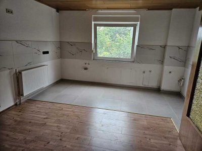 neu renovierte ruhige 3-Zimmer-Wohnung in Wetter Wengern mit Kamin