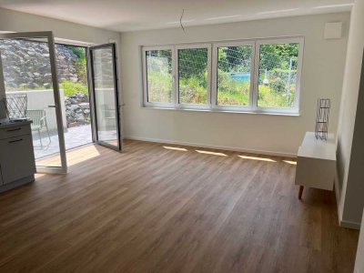Neubau Erstbezug - 3 Zimmer/Küche/Bad mit Terrasse in Koblenz-Lay