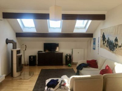 Lichtdurchflutete, geräumige 4-Zimmer Maisonette-Wohnung im Würzburger Frauenland