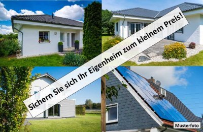 Solides Einfamilienhaus mit Garage und Garten - provisionsfrei