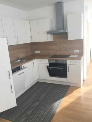 Moderne 2-Zimmer-Wohnung mit Einbauküche, Wanne und Dusche in Barmbek-Süd