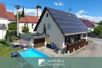 Familienfreundliches Einfamilienhaus mit großem Garten und Ausbaureserve!