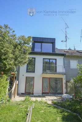 Komplett saniertes KfW-55-RMH mit 2 Bädern, Garage in ruhiger, familienfreundlicher Lage