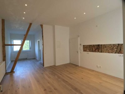 Sanierte 2,5-Zi. Wohnung mit Einbauküche in Zentrumslage von Grevenbroich