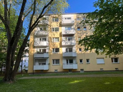 Brück Immobilien - Bezugsfreie, helle 4 Zi.-ETW mit West-Balkon in ruhiger Lage