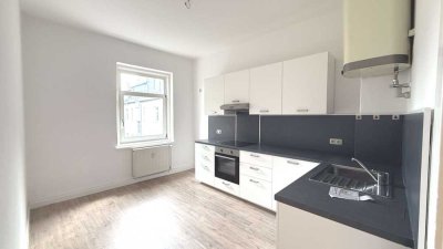 Familienfreundliche, zusammengelegte 5 - Zimmer- Wohnung