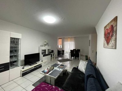 Großzügige 2-Zimmer-Wohnung mit Balkon im Zentrum von Neheim